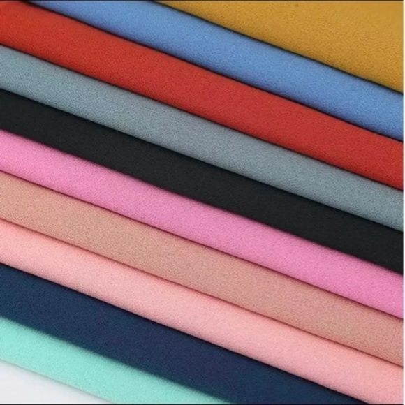 Plain georgette hijab. - Picture 2 of 2